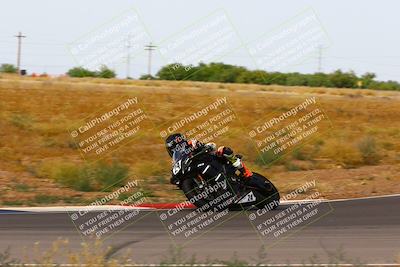 media/Apr-30-2023-CRA (Sun) [[020fcf5d43]]/Race 15-F40 Heavyweight/